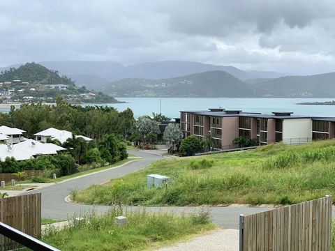 DAYDREAMING Airlie Beach, Water Views & Only 200m To Boardwalk. - Holiday Great Ocean Road 2