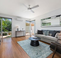 Deluxe Unit with Pool Parking and Gym near Beaches - Holiday Great Ocean Road