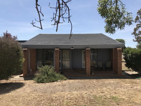 Dunolly Broadway B&B - Holiday Great Ocean Road 3