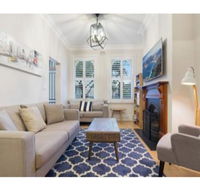 Elegant Renovated Terrace Close To City - Holiday Great Ocean Road