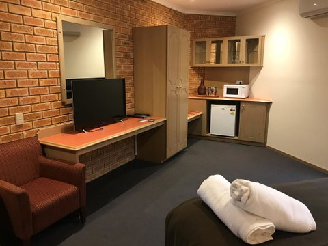Eltham Motor Inn - Holiday Great Ocean Road 3
