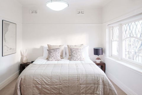 Elwood Beach Calming Tones - Pets, Garden - Holiday Great Ocean Road 2