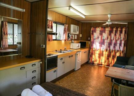 Esk Caravan Park & Rail Trail Motel - Holiday Great Ocean Road 3