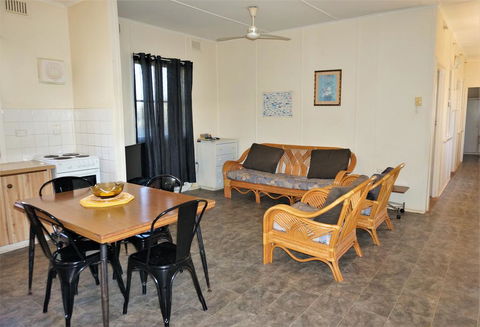 Exmouth Villas Unit 29 - Affordable 3 Bedroom Villa With A Great Location - Holiday Great Ocean Road 3