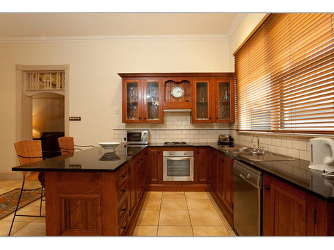 Fairholme Townhouse - Holiday Great Ocean Road 1