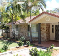 FRANGIPANI BEACH HOUSE - PET FRIENDLY 22 Belbourie Cres Boomerang Beach - Holiday Great Ocean Road