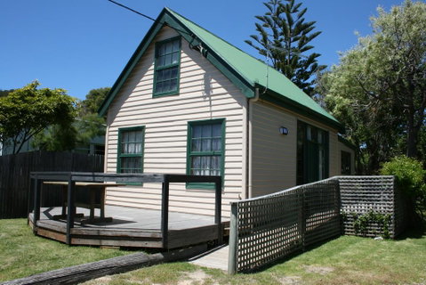 Gaol House Cottages - Holiday Great Ocean Road 3