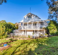 Gather at 65 Main in Hepburn Springs - Holiday Great Ocean Road