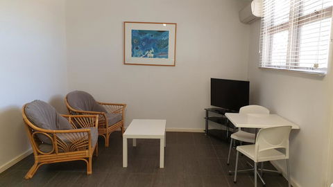 Getaway Villas Unit 38-11 - 1 Bedroom Self-Contained Accommodation - Holiday Great Ocean Road 2
