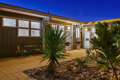 Getaway Villas Unit 38-11 - 1 Bedroom Self-Contained Accommodation - Holiday Great Ocean Road 0