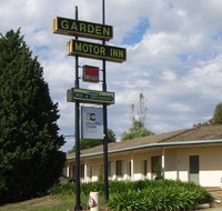 Golden Chain Garden Motor Inn Gundagai - Holiday Great Ocean Road