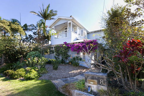 Hamptons Style Family Home 5 Minutes From Beach - Holiday Great Ocean Road 1