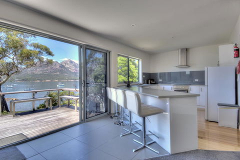 Harbour Master -It Is All About Location! - Holiday Great Ocean Road 1