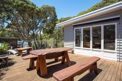 Harleian Beach House: Walk To Both Beaches - Holiday Great Ocean Road 0