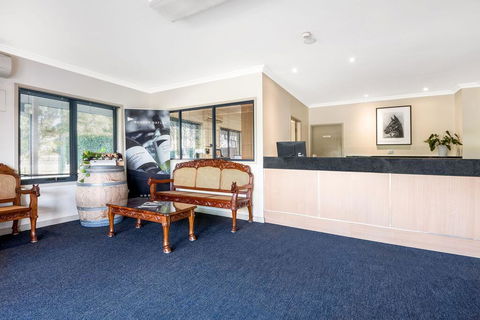 Hawkesbury Race Club Motel - Holiday Great Ocean Road 3