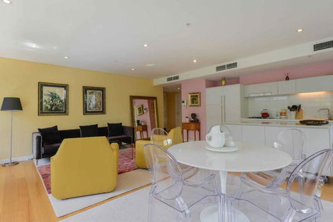 HAZEL Chapel St Socialite. Pool, Spa & Gym - Holiday Great Ocean Road 1