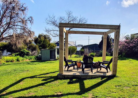 HelloSailor HolidayRental FirePit NBN AppleTV KingBed - Holiday Great Ocean Road 3