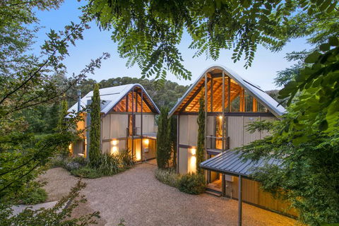 Hepburn Spa Pavilions - Holiday Great Ocean Road 1