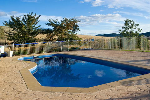 Hermitage Hill Country Retreat - Holiday Great Ocean Road 1