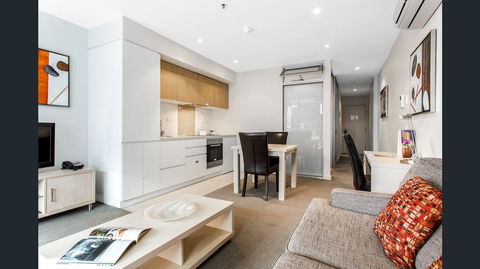 Hi 5 Star Luxury Adelaide City Apartment - Holiday Great Ocean Road 2