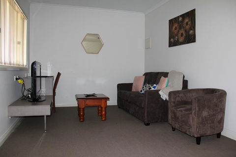 Hibernian Hotel - Holiday Great Ocean Road 3