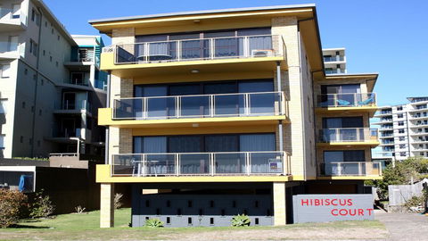 Hibiscus Court 1 - Forster Main Beach! - Holiday Great Ocean Road 1