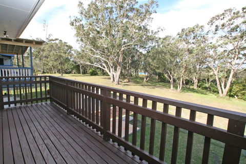 Hill Top Water And Bush Views - Holiday Great Ocean Road 3