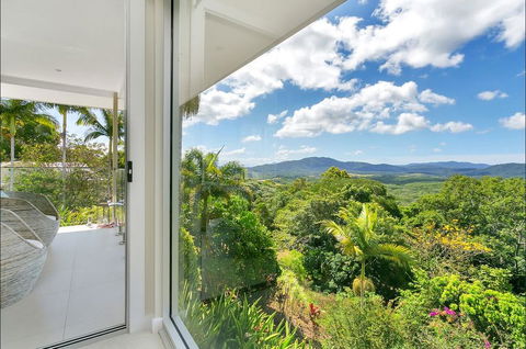 Hilltop Rainforest Retreat - Holiday Great Ocean Road 1