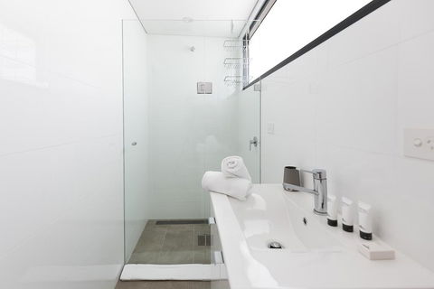 Hip One-bedroom House In Inner Sydney - Holiday Great Ocean Road 2