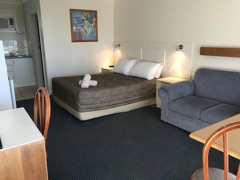 Holiday Lodge Motor Inn - Holiday Great Ocean Road 1