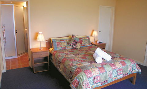 Horizons Beachfront Apartment - Holiday Great Ocean Road 1
