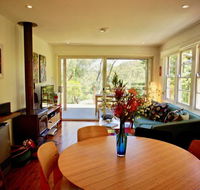 Katoomba Falls Cottage - Holiday Great Ocean Road