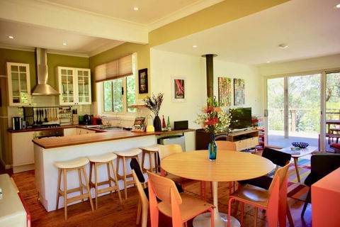 Katoomba Falls Cottage - Holiday Great Ocean Road 3