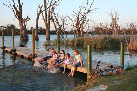 Kingston-on-Murray Caravan Park - Holiday Great Ocean Road 0