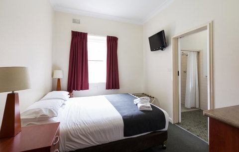 Knickerbocker Hotel - Holiday Great Ocean Road 0