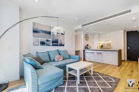 KOZYGURU FORTITUDE VALLEY HOLIDAY STYLE 2 BED APT FREE PARKING QFV211-1601 - Holiday Great Ocean Road 0