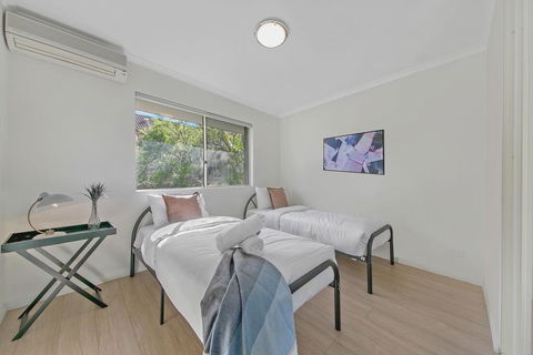 KOZYGURU MARSFIELD WALK TO MACQUARIE UNIVERSITY 3 BEDROOM NMA094 - Holiday Great Ocean Road 3
