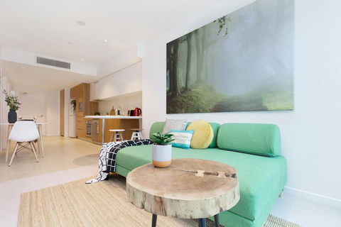 KOZYGURU SKYTOWER BRISBANE CBD 2 BED APT QBN222-1815 - Holiday Great Ocean Road 0
