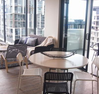 KOZYGURU SOUTH BRISBANE CITY VIEW 2 BED APT FREE PARKING QSB027-708 - Holiday Great Ocean Road