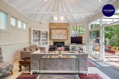 Luxe Mountain Retreat - Katoomba - 4 Bed & Bath - Holiday Great Ocean Road 0