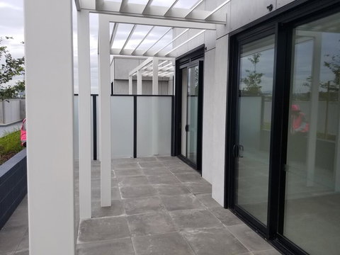 M City Self Contained Apartment - Holiday Great Ocean Road 1