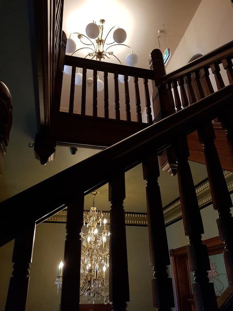 Madden's Commercial Hotel - Holiday Great Ocean Road 2