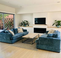 Malvern 3 Bedroom Delight - Holiday Great Ocean Road