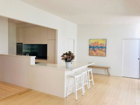 Malvern 3 Bedroom Delight - Holiday Great Ocean Road 2