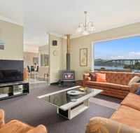 Manfield City Waterfront View Cottage - Holiday Great Ocean Road