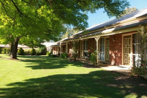 Mansfield Valley Motor Inn - Holiday Great Ocean Road 0