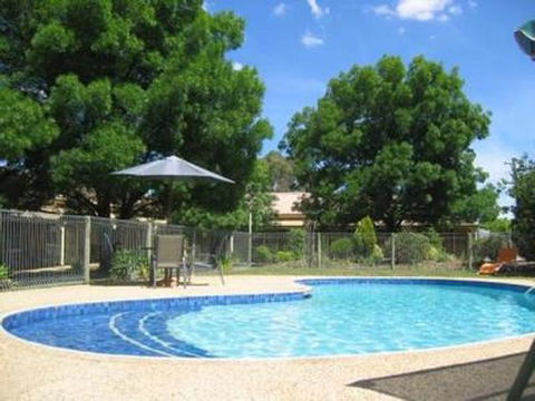 Mansfield Valley Motor Inn - Holiday Great Ocean Road 2