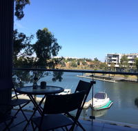 Marina View Apartment on the Maribyrnong River Melbourne - Holiday Great Ocean Road
