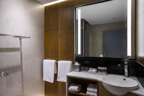 Mercure Sydney Liverpool - Holiday Great Ocean Road 3