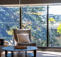 Midnight Apartments Accommodate Canberra - Holiday Great Ocean Road